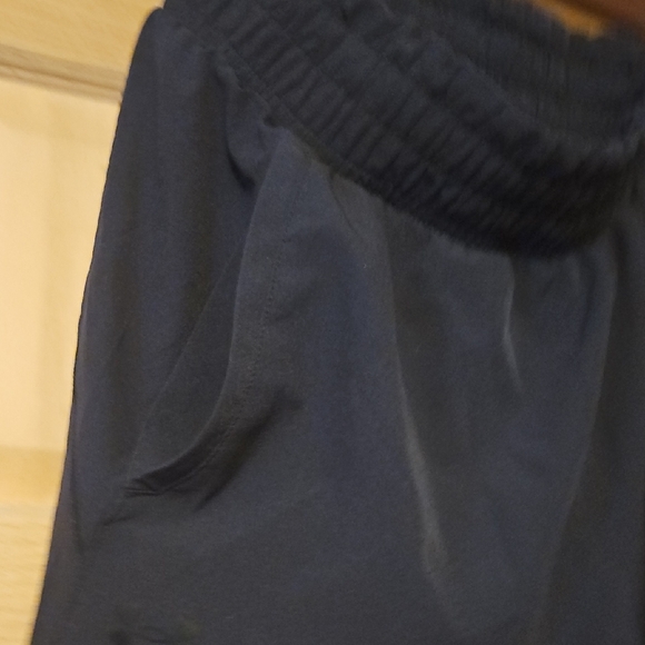 Under Armour Women's Athletic Black Shorts - Picture 4 of 8